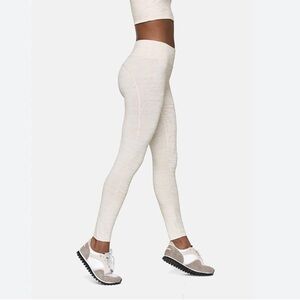 Outdoor Voices 7/8 athletic Women's Cream Leggings
